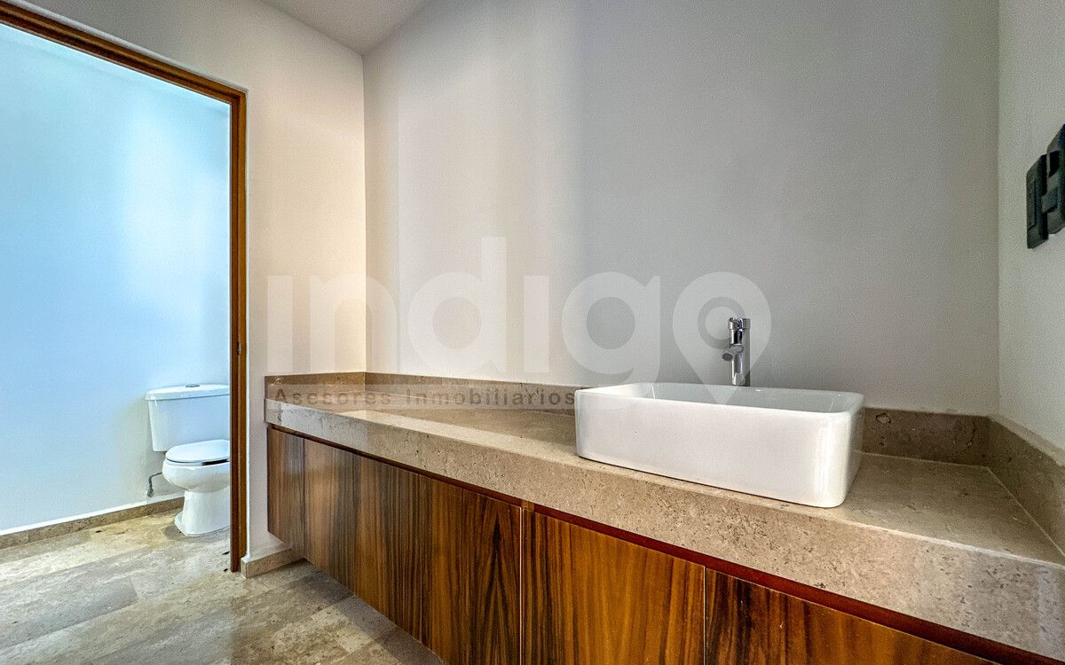 25 de 41: Baño Recámara Principal