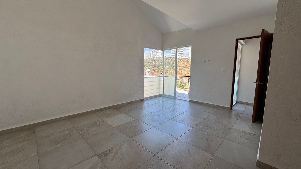 8 de 23: Recámara 2