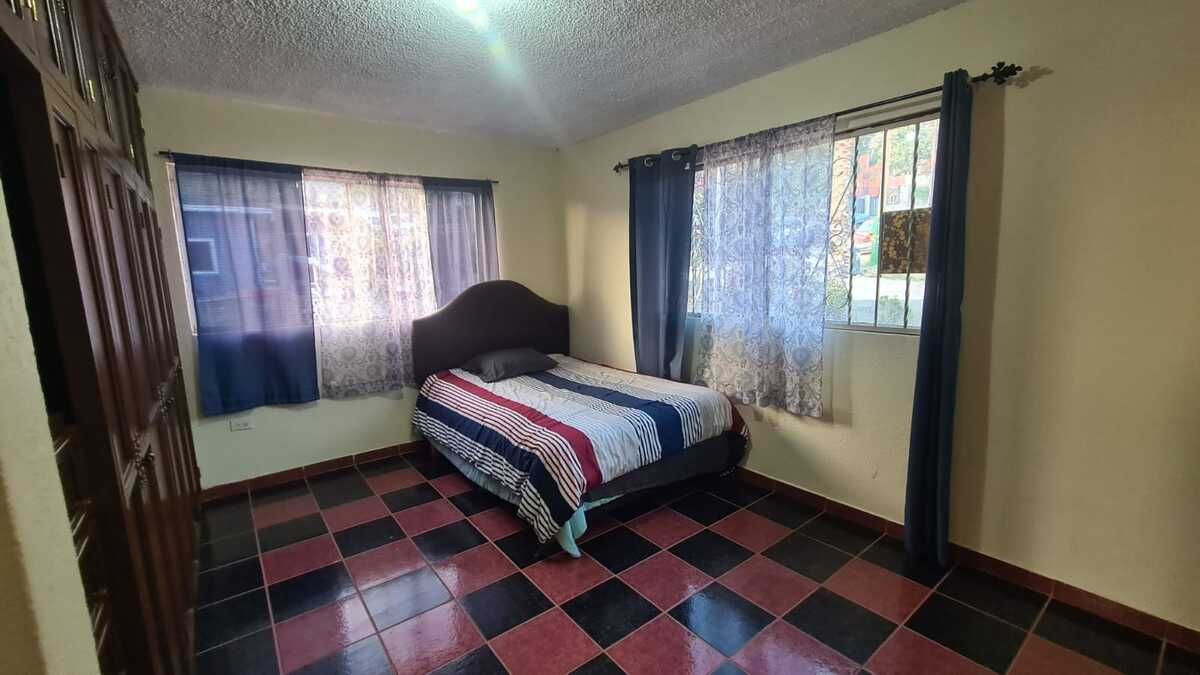 27 de 34: Recámara secundaria en segundo