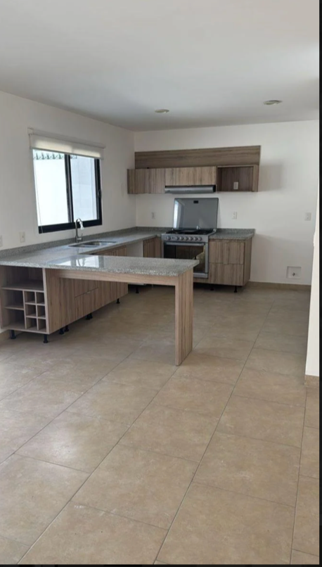 Beautiful House for Sale in Torre de Piedra, Juriquilla – With Roof Garden! - Ll - foto 4