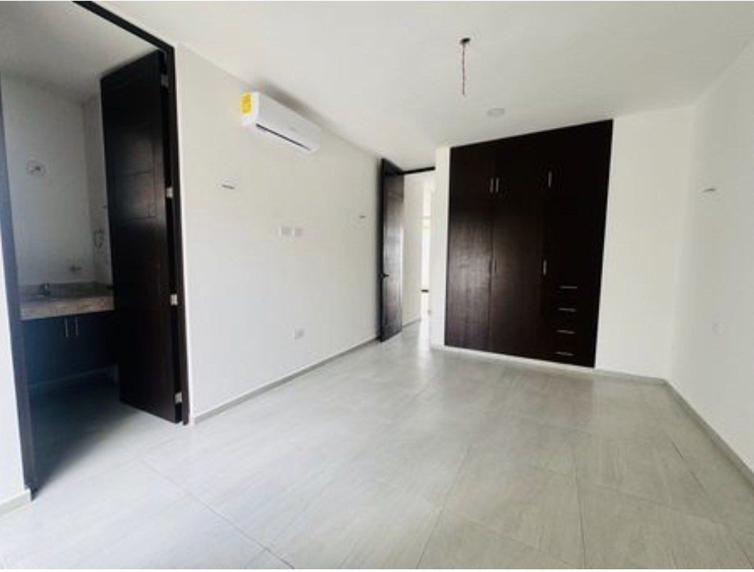 17 de 17: Recámara 2