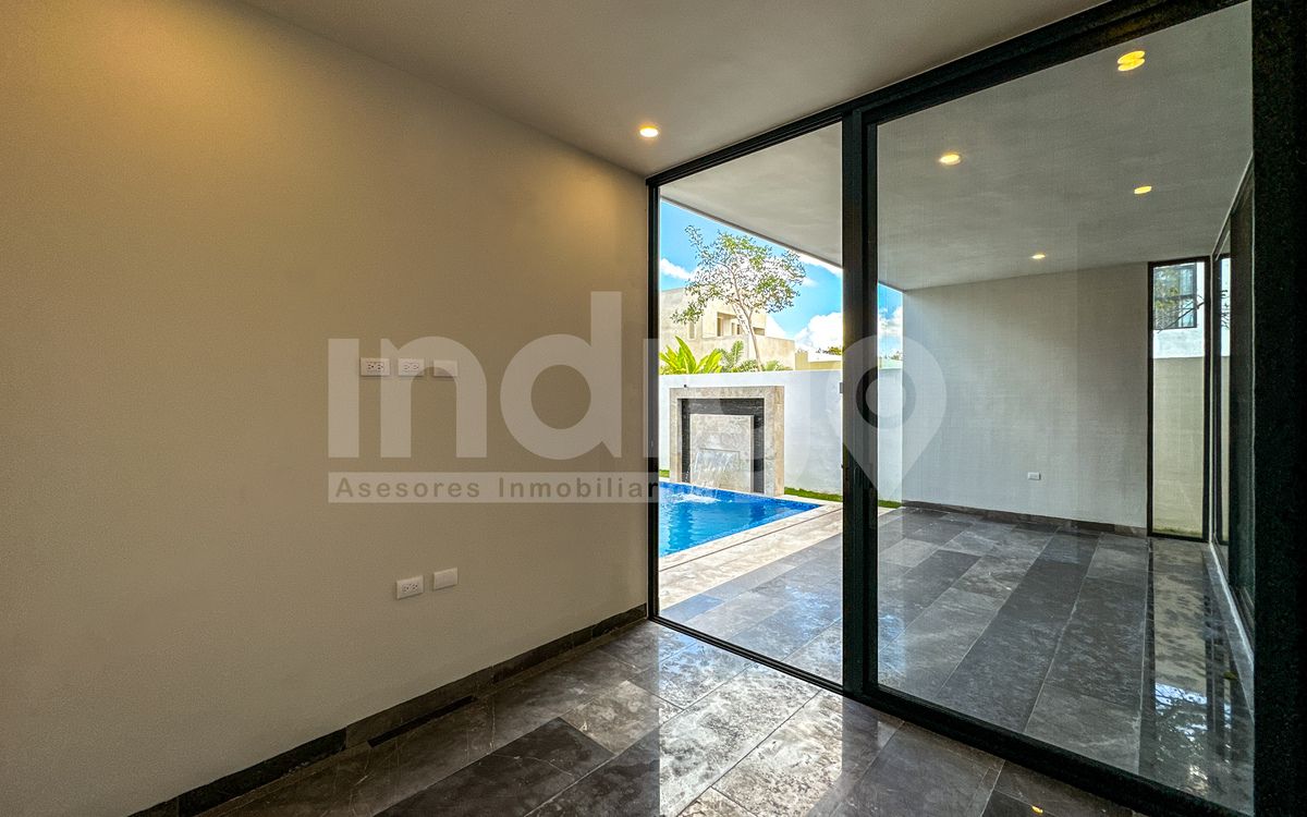 14 de 50: Estudio con Salida a la Terraza