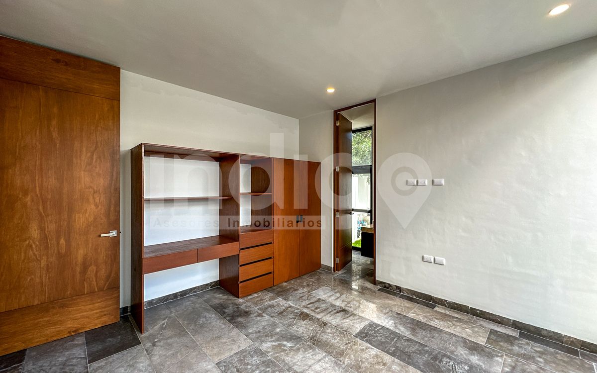 16 de 50: Recámara Secundaria en Planta Baja