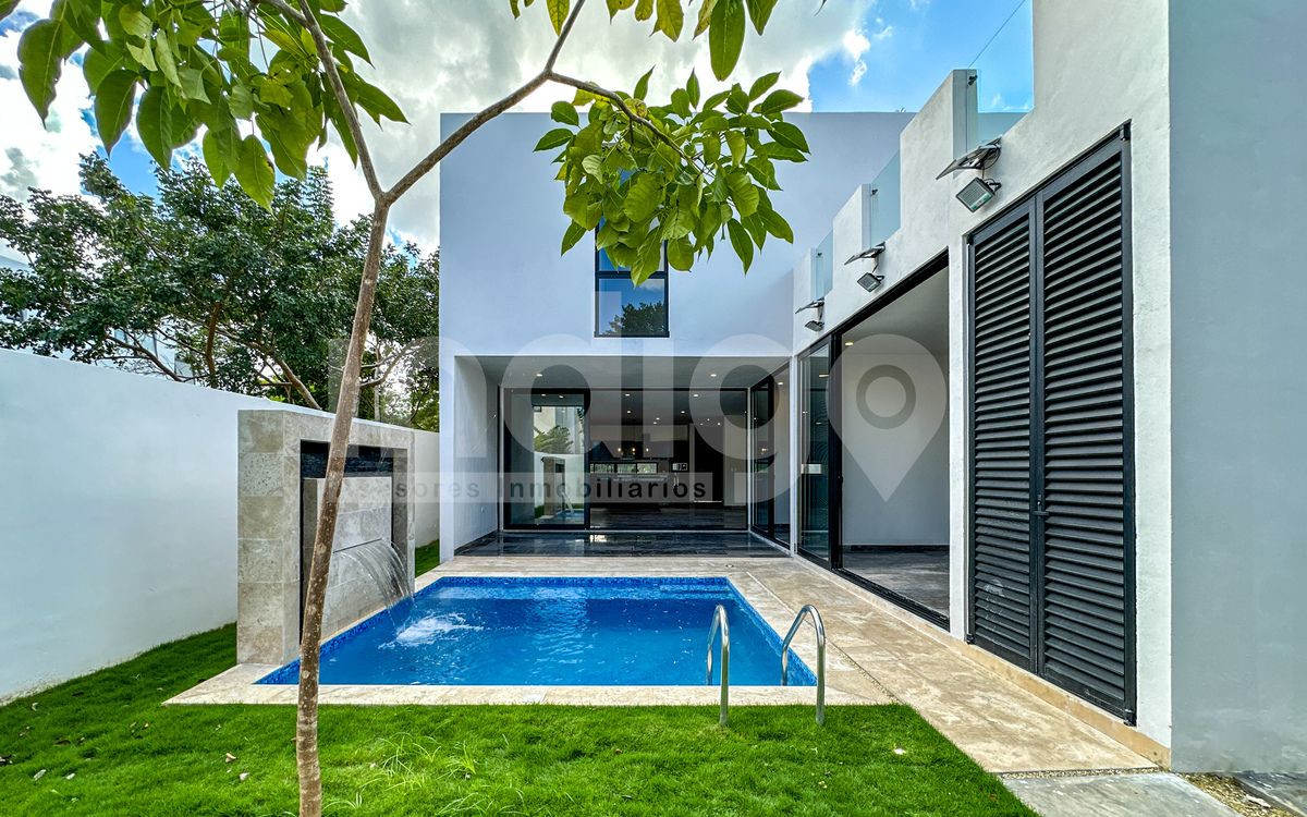 40 de 50: Fachada Trasera