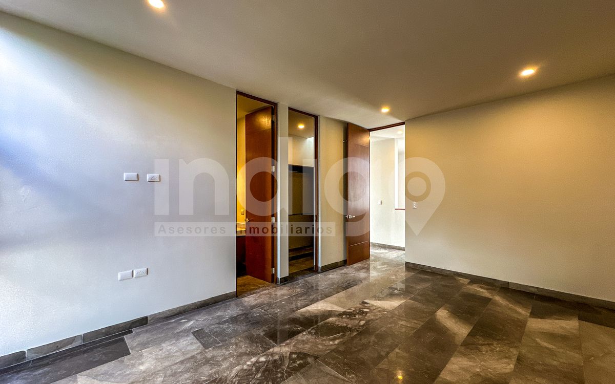 33 de 50: Recámara Secundaria 1