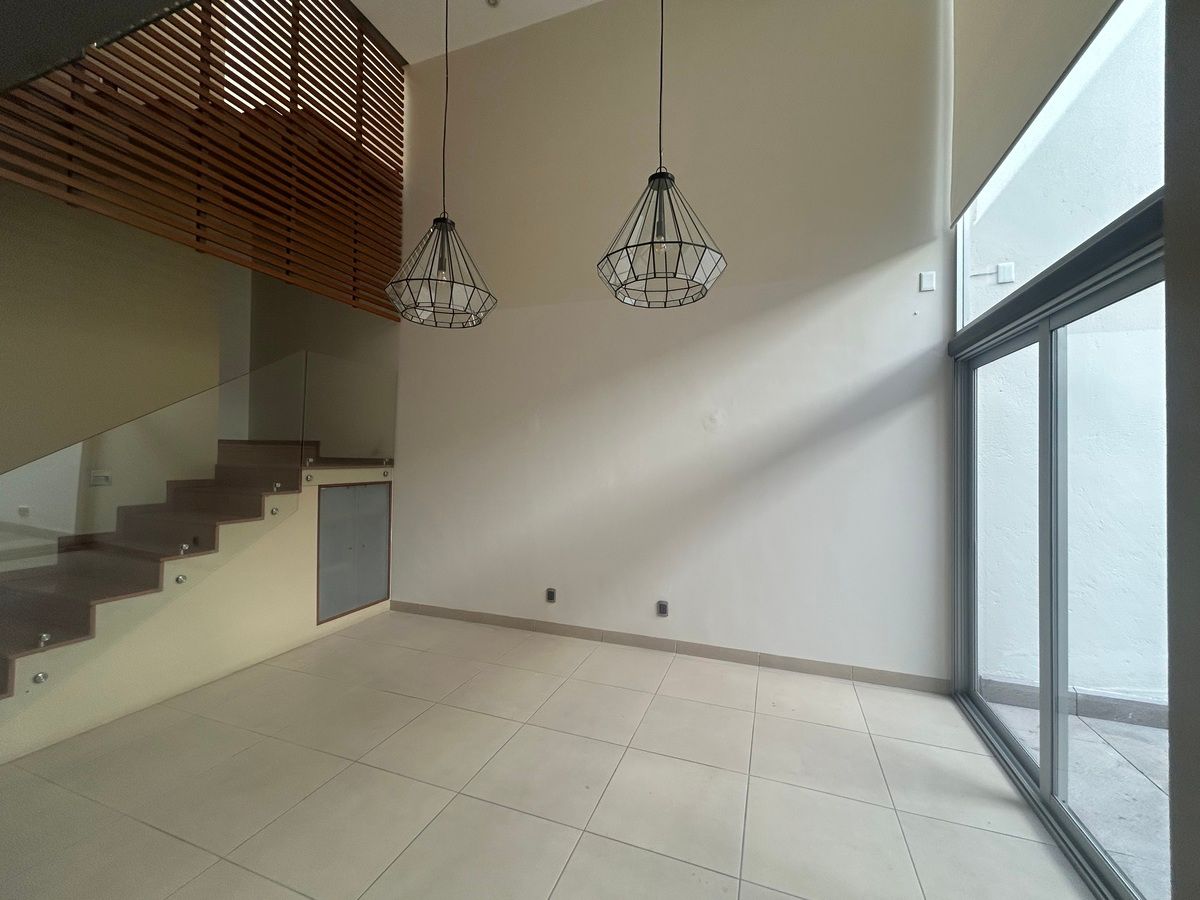 5 of 26: Comedor doble altura