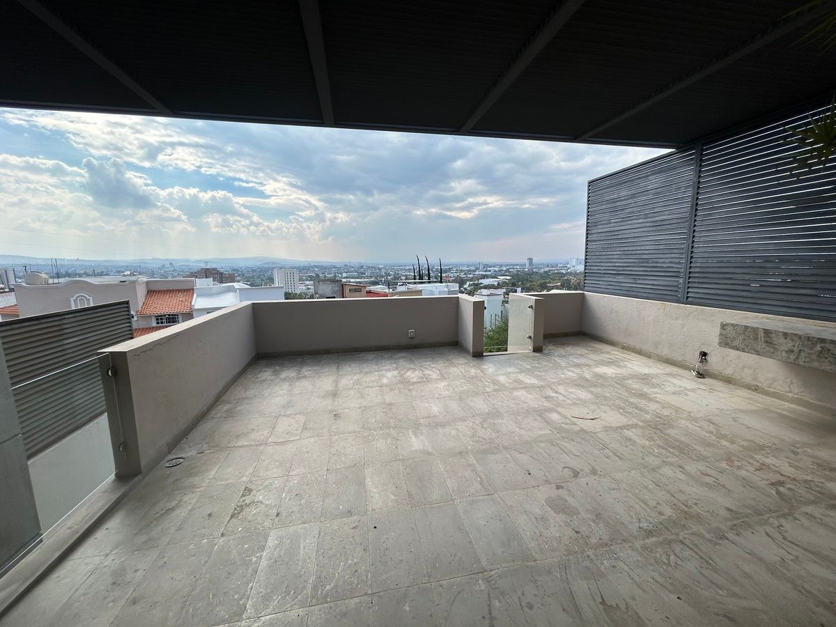 24 of 26: Roof Garden C vistas panorámicas