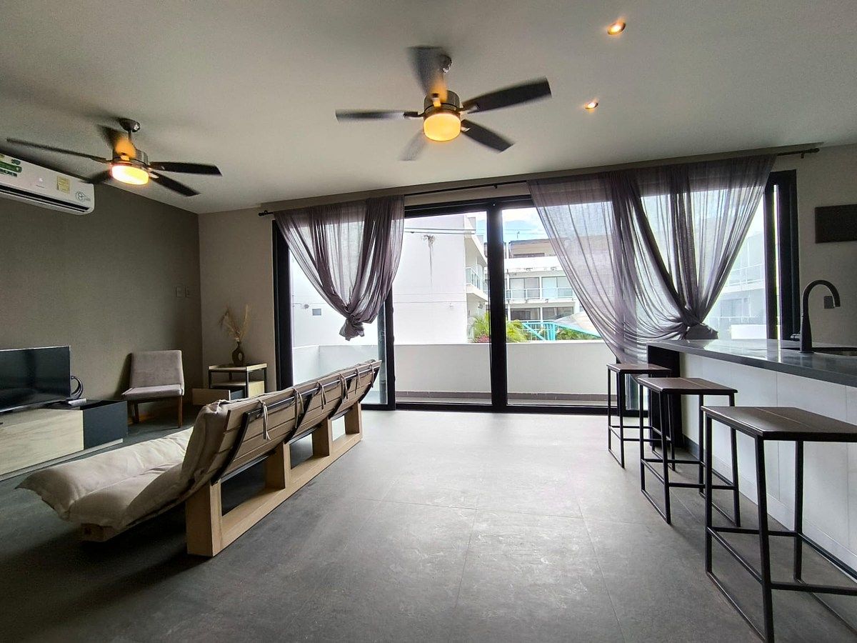 Homes 204, foto 1 de 24