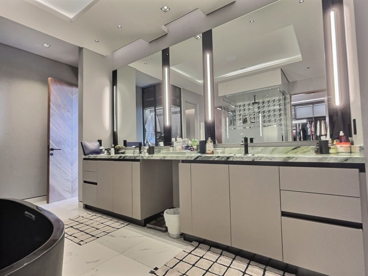 29 of 31: Baño recámara principal