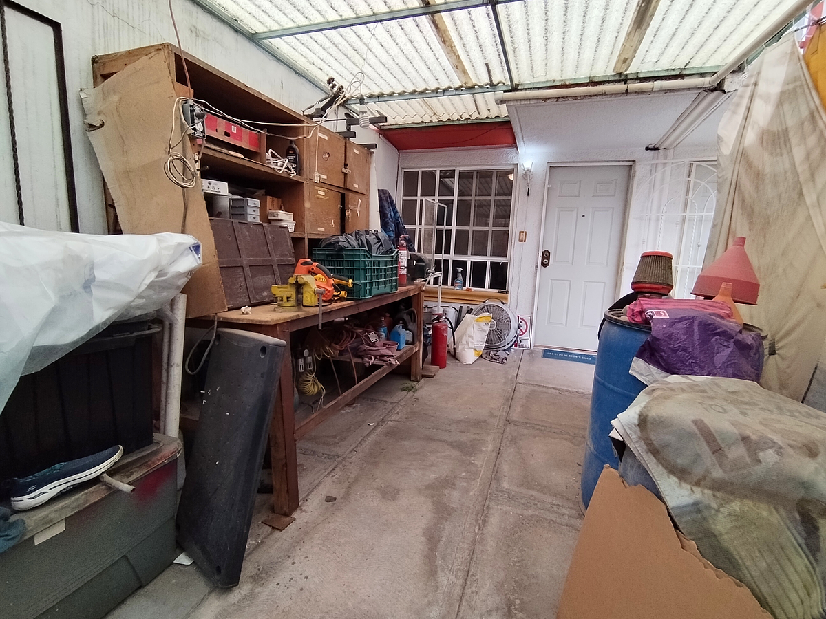 12 de 12: ESTACIONAMIENTO