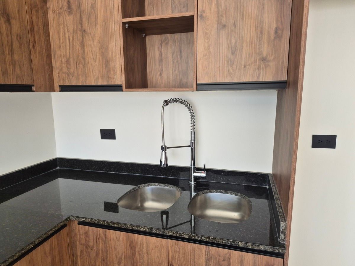 7 de 21: Meseta y lavabo