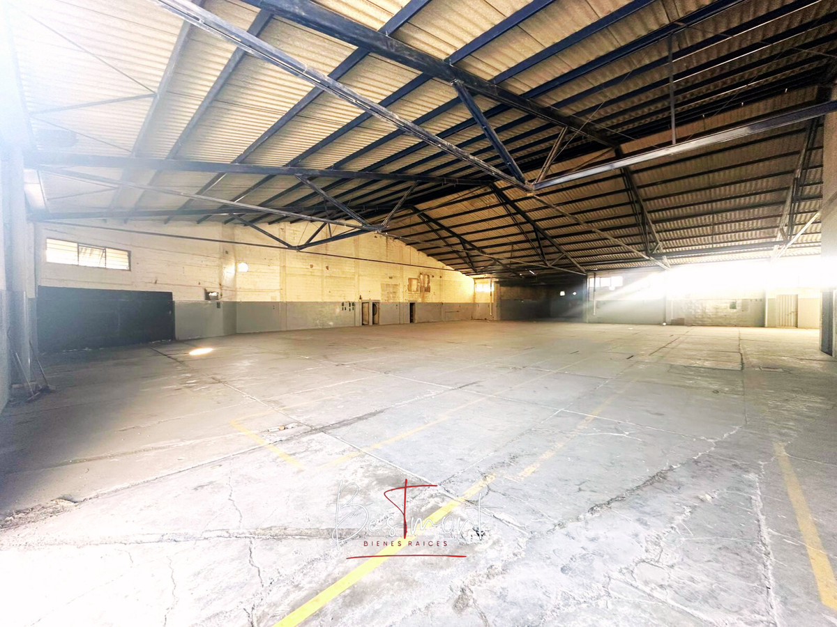 2 de 10: Interior se puede mantener o entregar demolido