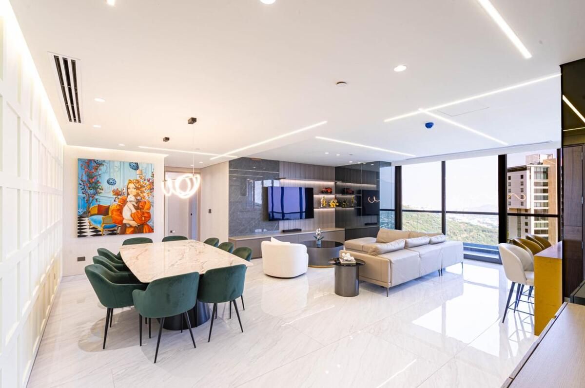 1 de 13: Sala y comedor