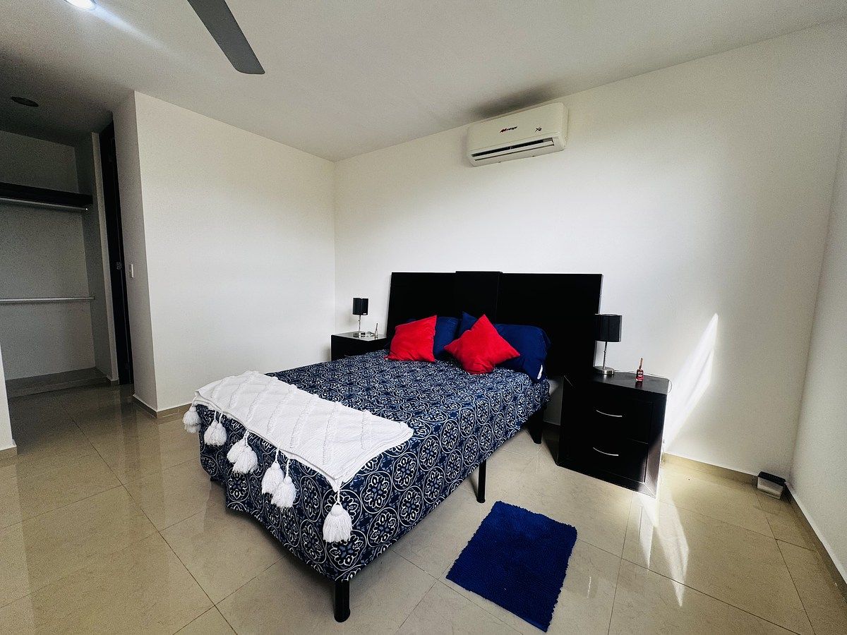 22 of 24: Recámara 2