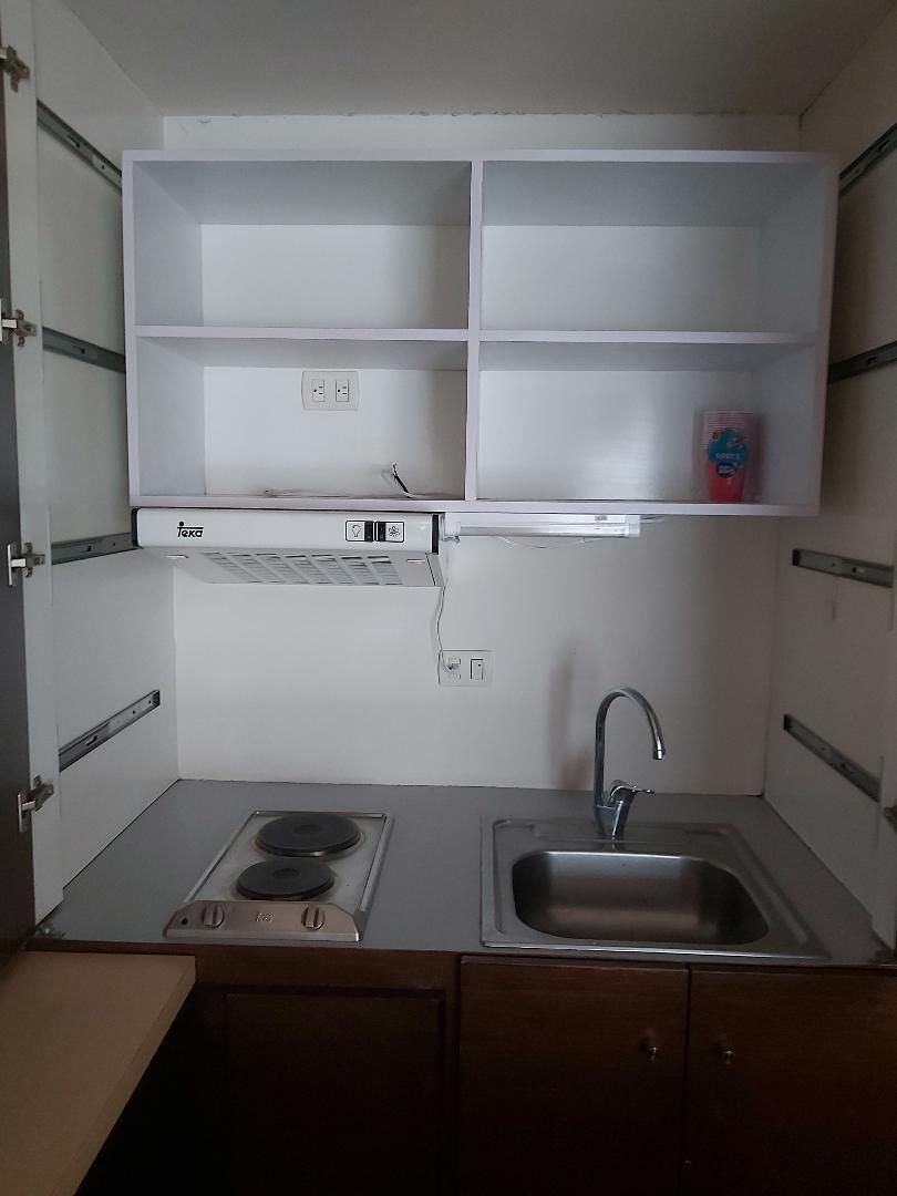 9 de 10: Cocina con la puerta abierta