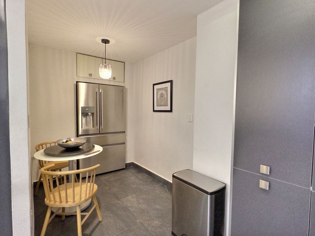 5 de 31: Espacio de antecomedor en la cocina