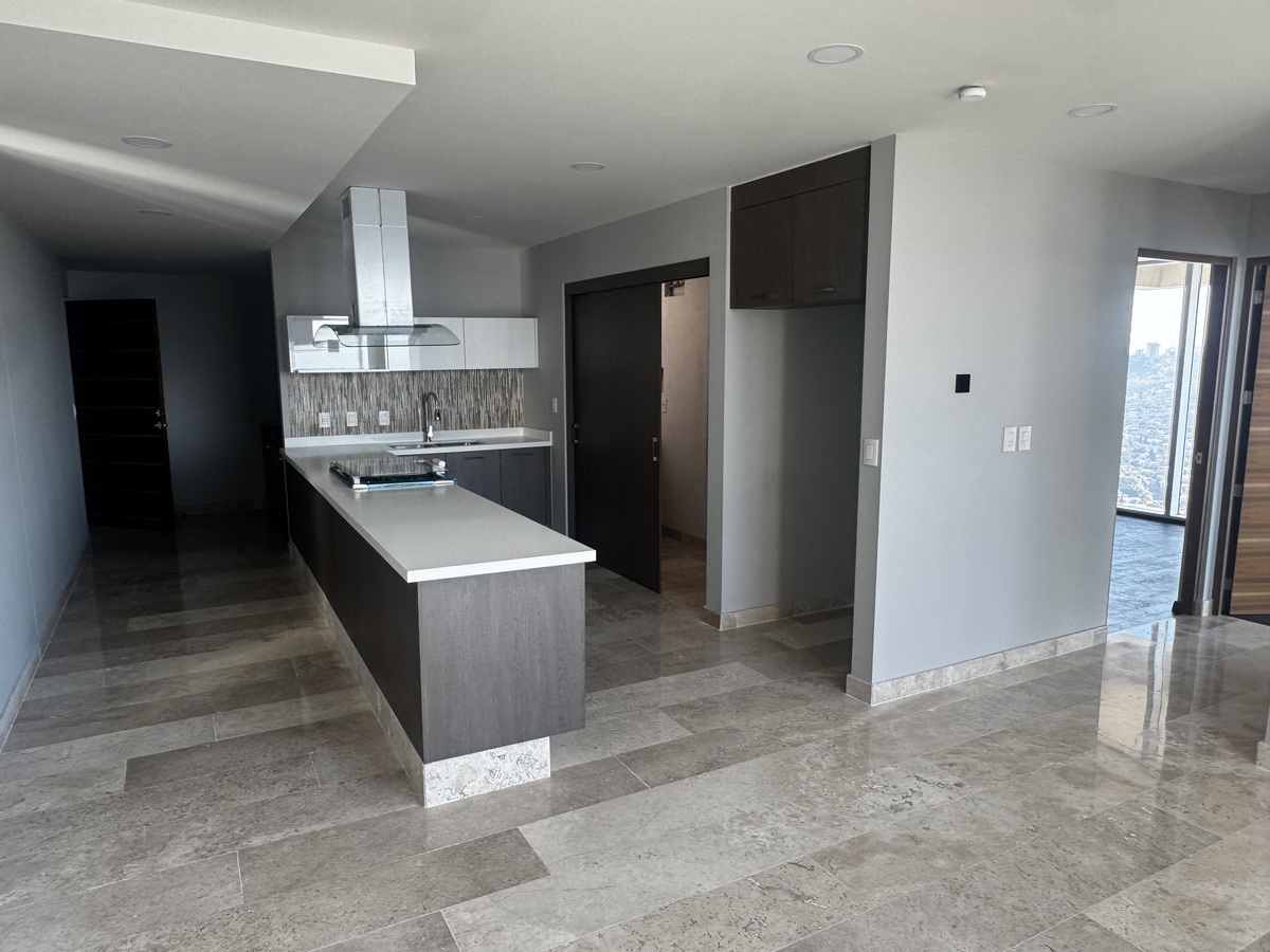 4 de 6: Cocina equipada