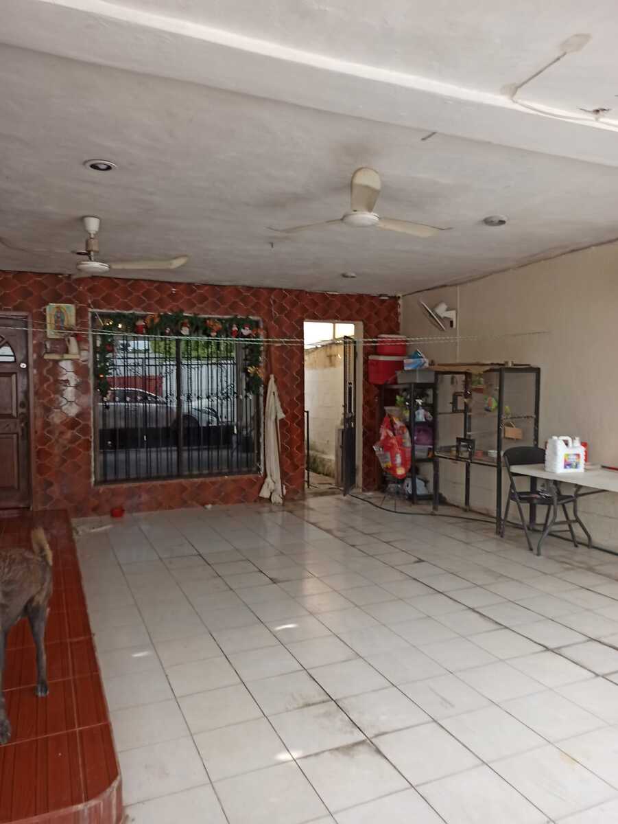 3 de 39: Garage techado