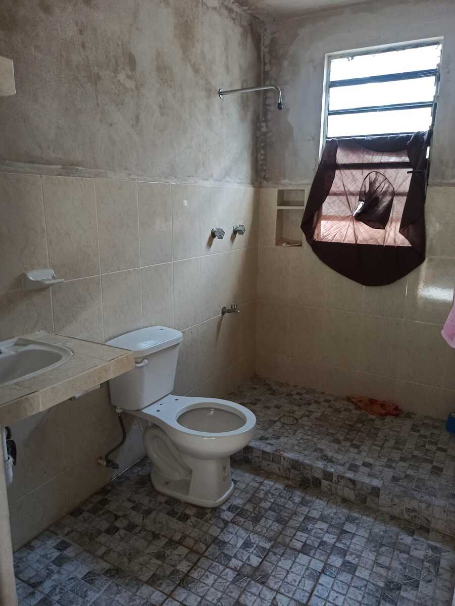 39 de 39: Tercer baño completo