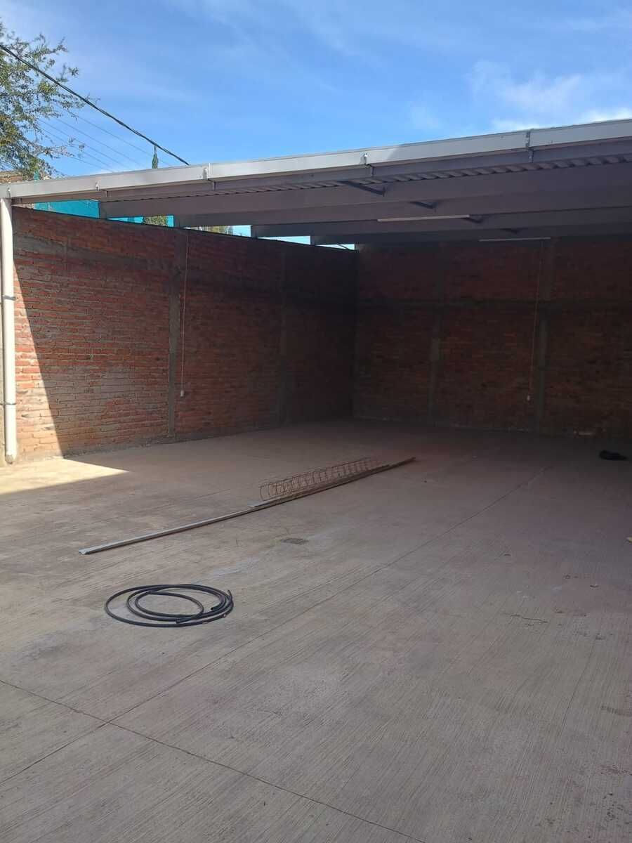 1 de 5: DENTRO DEL TERRENP