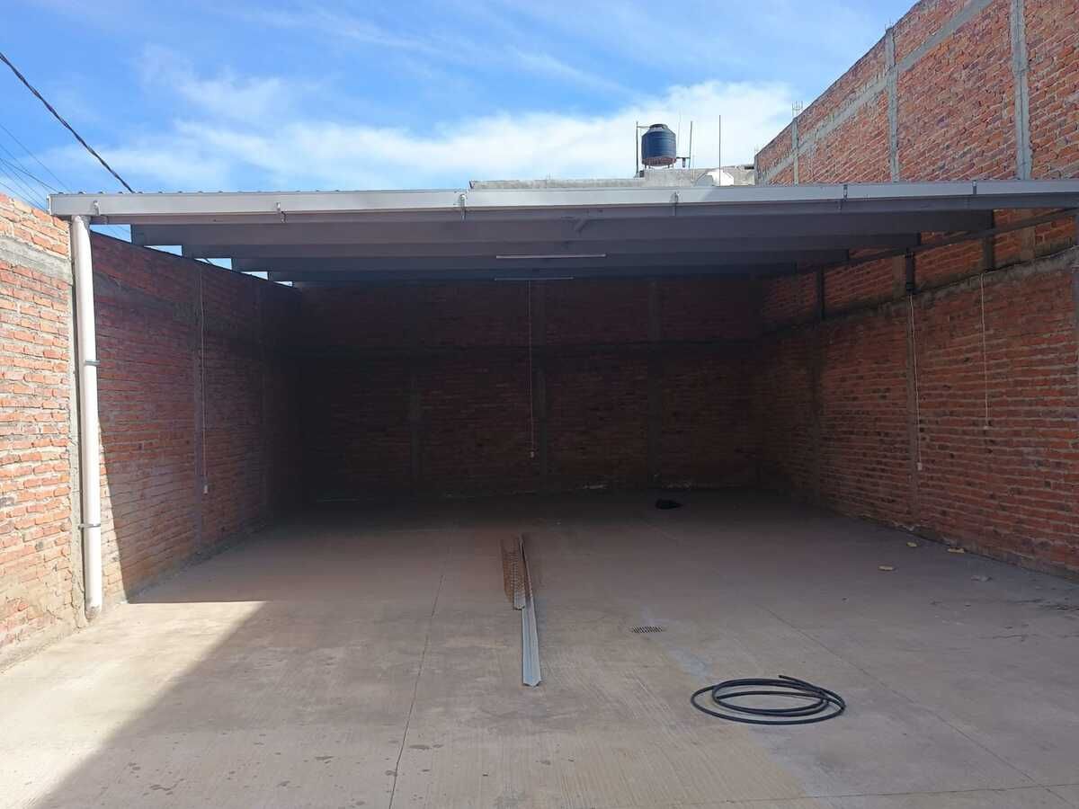 2 de 5: FONDO DEL TERRENO