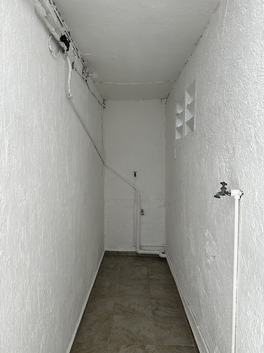 12 de 14: Lavandería