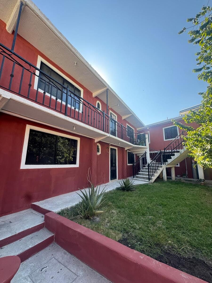Venta de Inmueble con 5 Departamentos