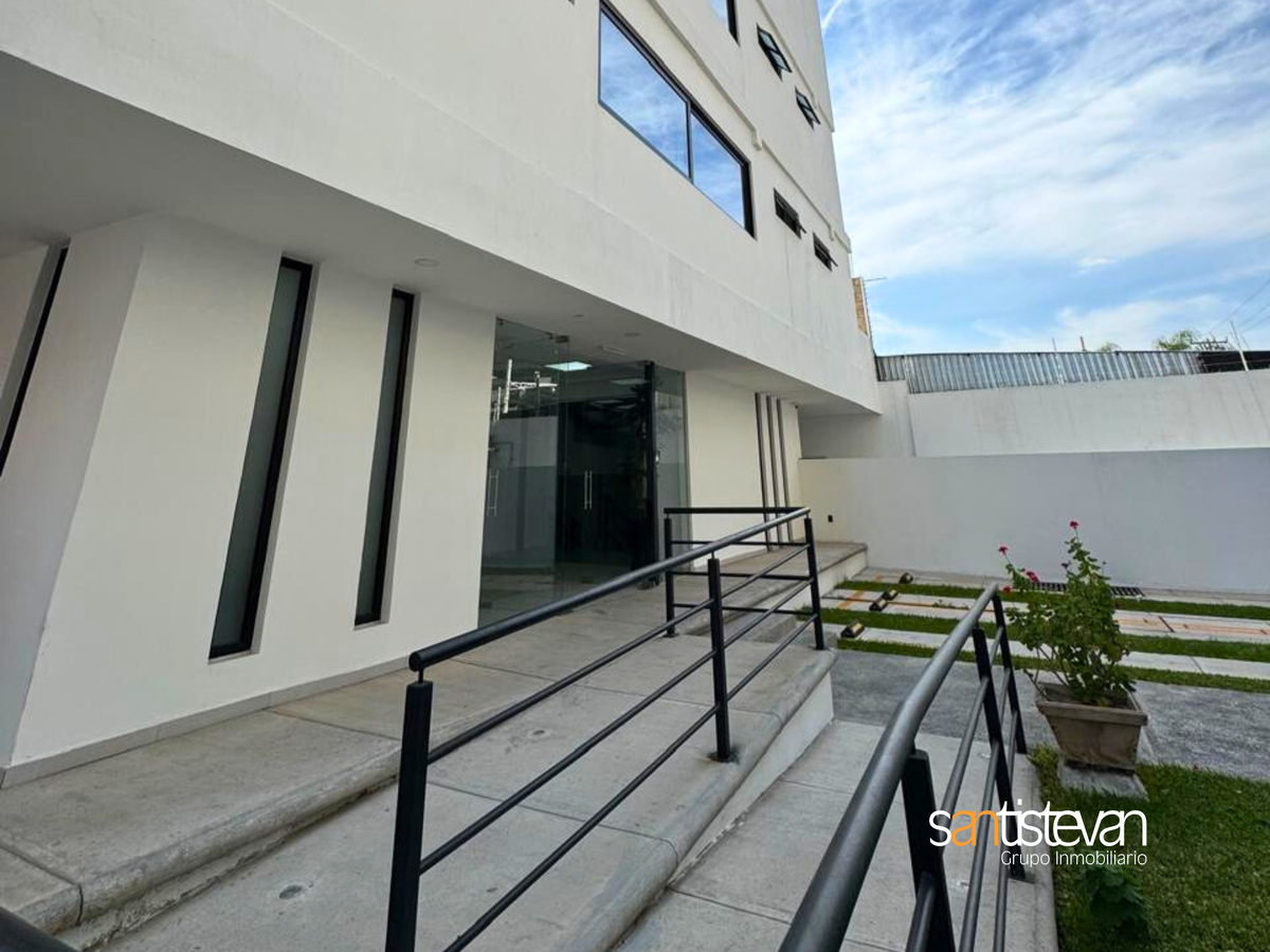 1 of 4: Local comercial en renta, Torre Médica Independencia.