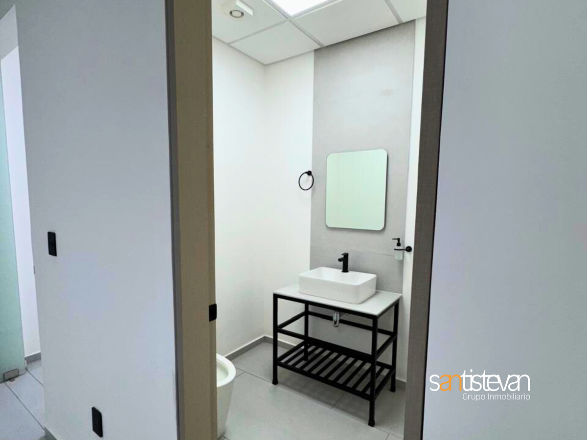 13 de 16: Consultorio en Renta en Torre Médica Independencia.