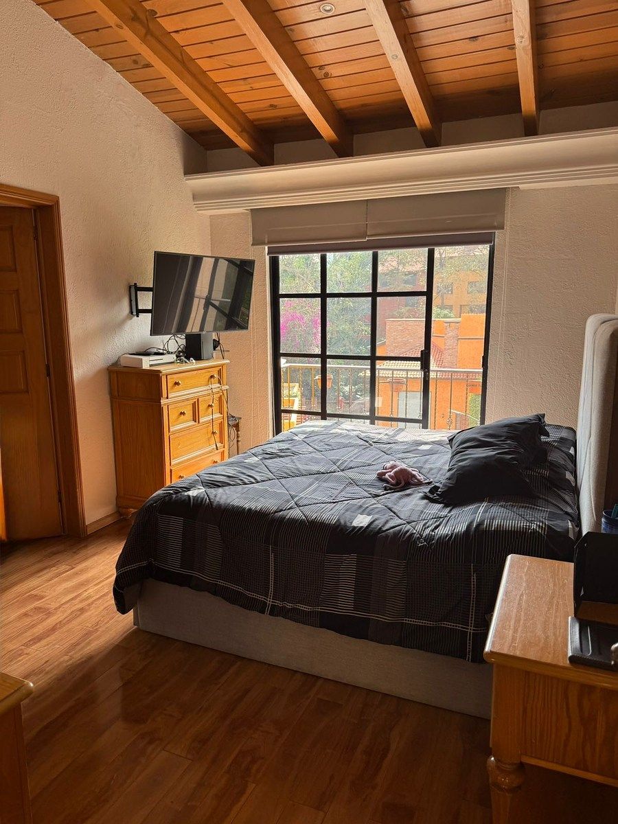 15 de 30: recámara secundaria con balcón