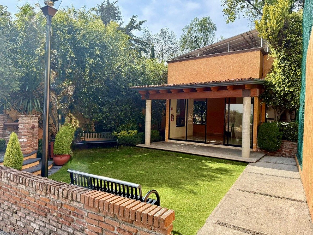 27 de 30: salón eventos con jardin