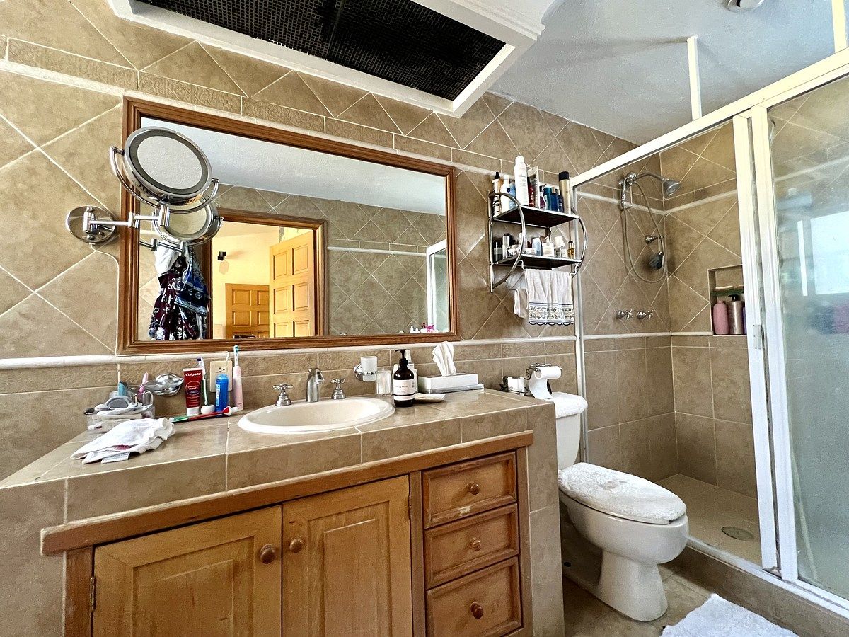 20 de 30: baño principal