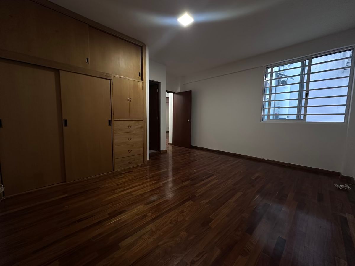 6 de 15: Recámara principal con baño