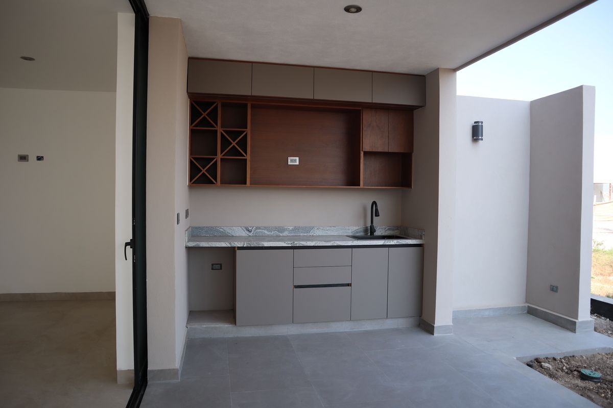 17 de 50: Terraza equipada