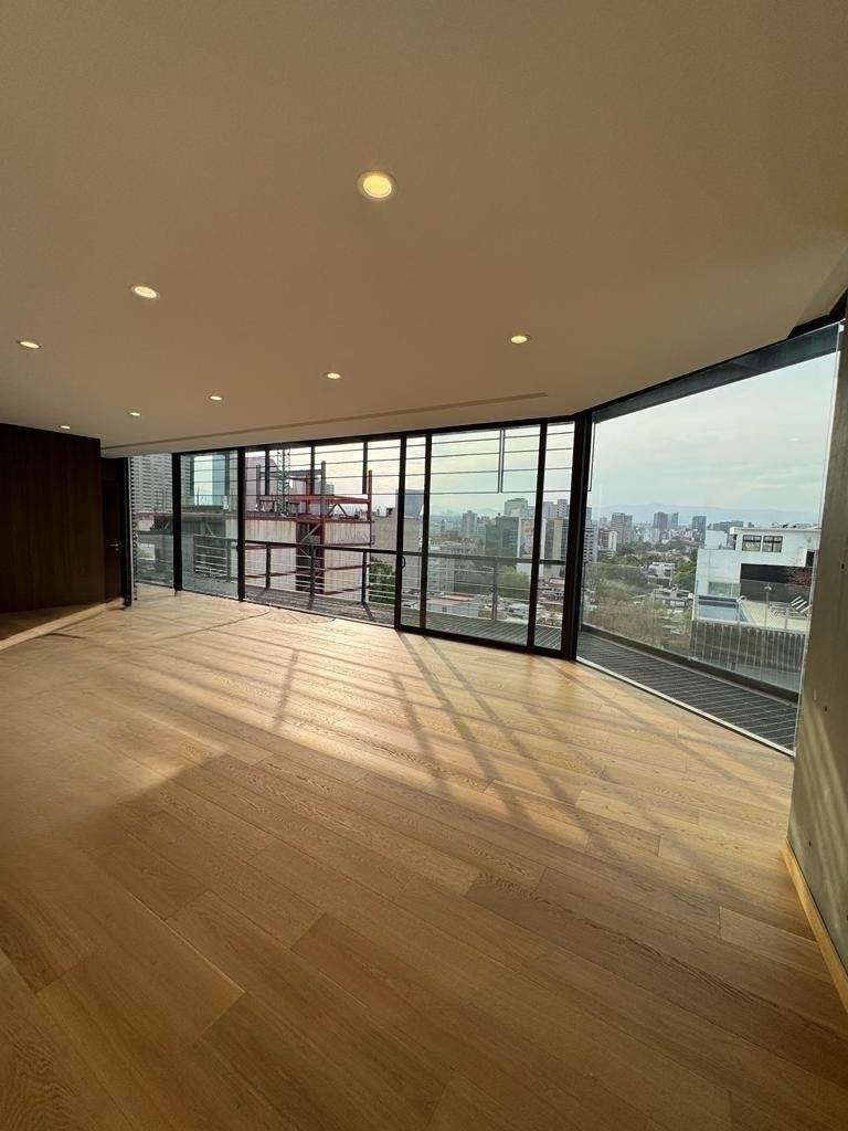 5 of 10: Vista estancia