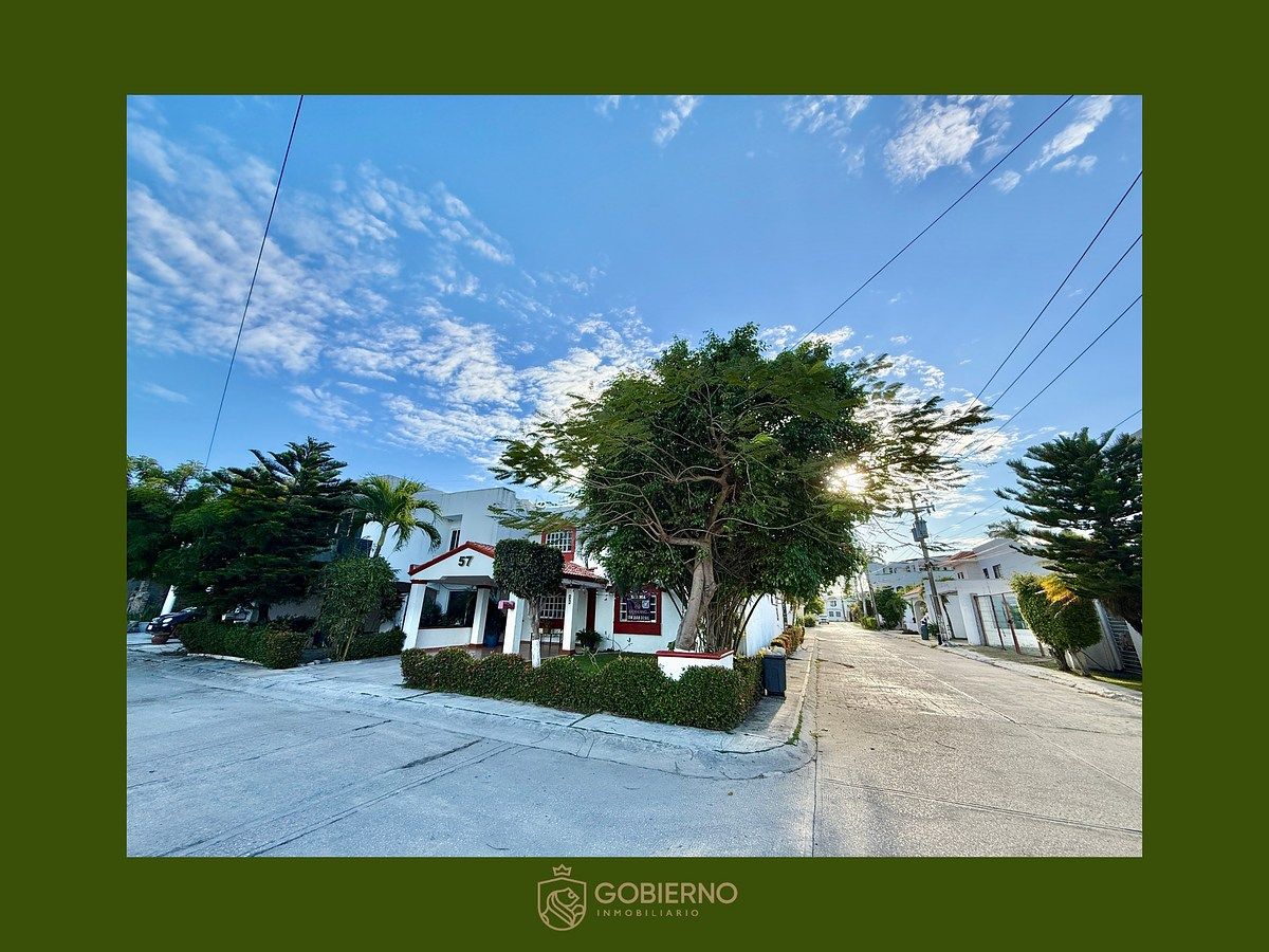 32 de 34: Ubicado en esquina