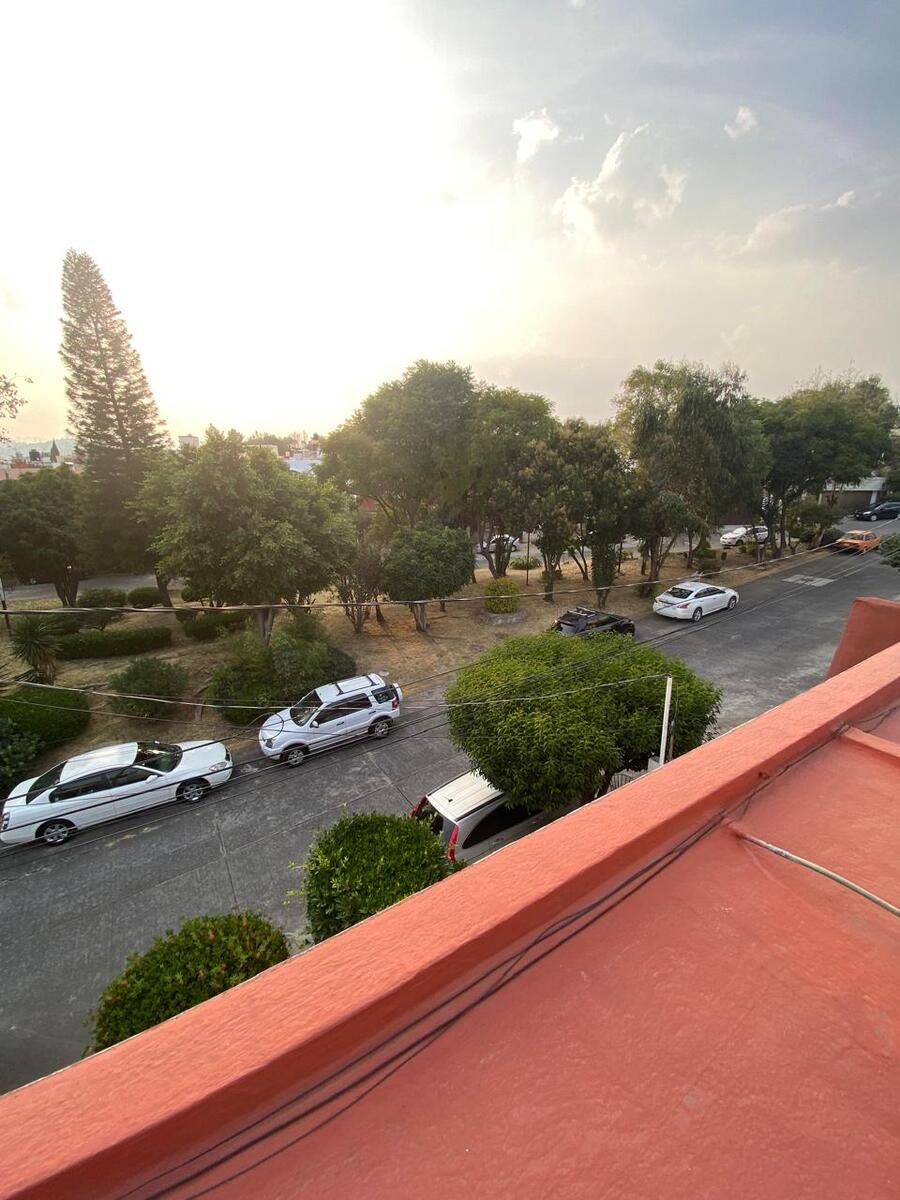 6 de 30: VISTA A PARQUE