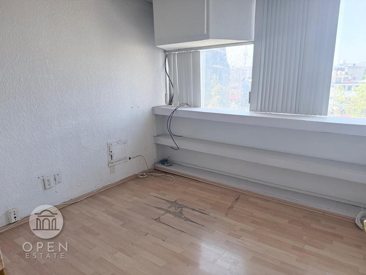 6 de 26: Cubículo 1