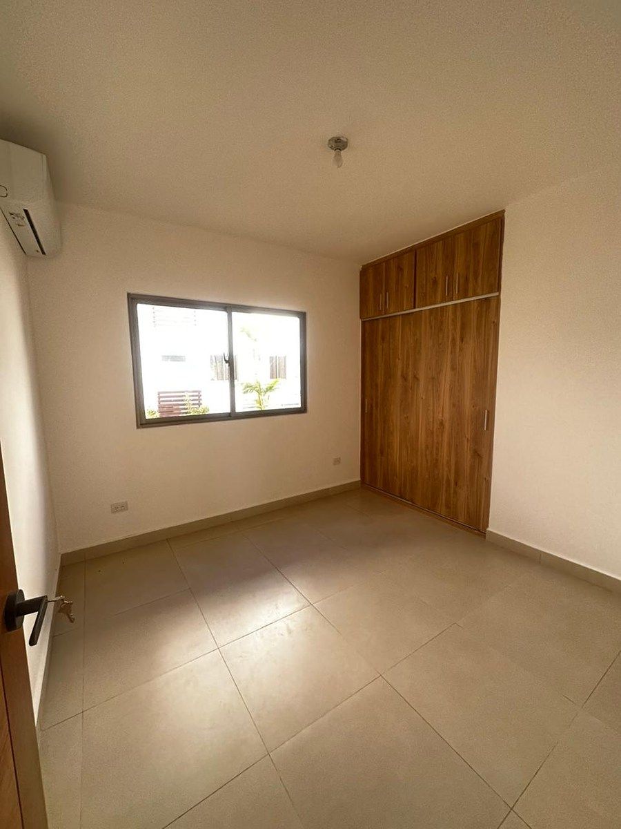 19 de 37: Primera Habitación segundaria