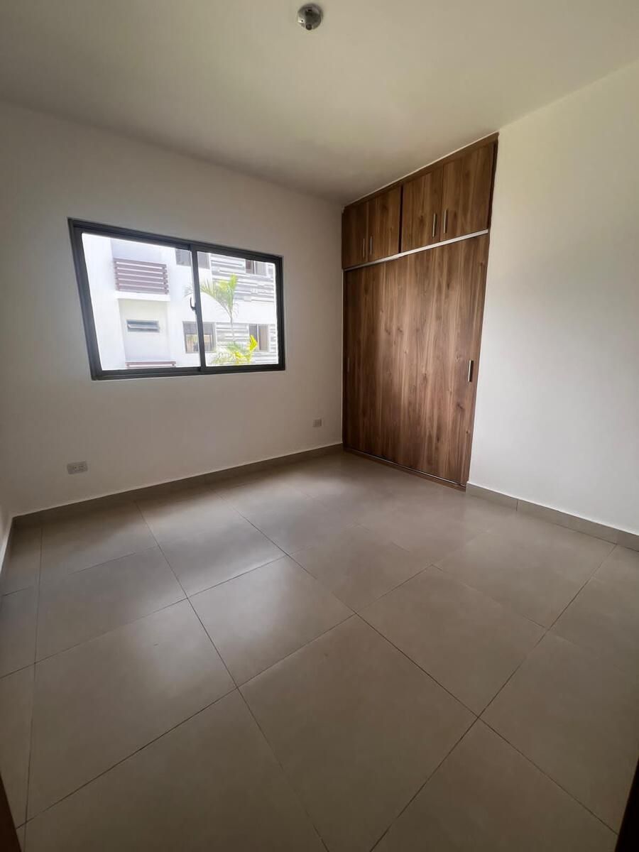 20 de 37: Primera Habitación segundaria