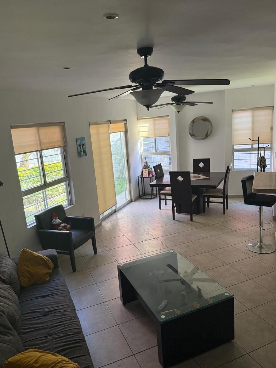 3 de 26: SALA COMEDOR