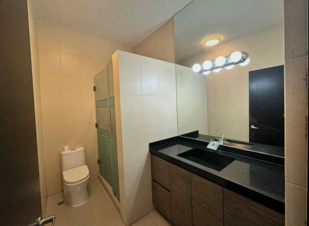 31 de 33: Baño completo 3er planta