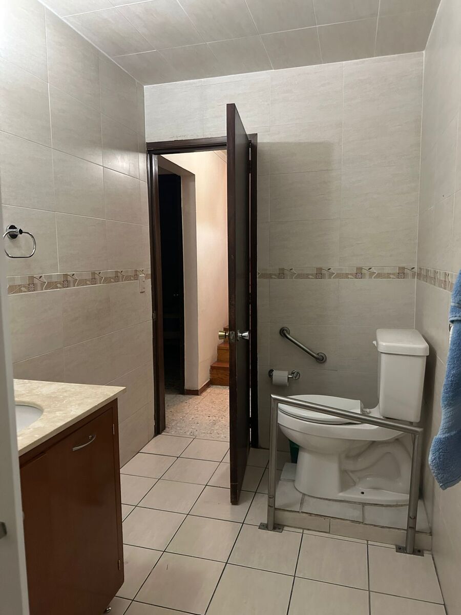 7 of 13: Cerca de Circunvalación