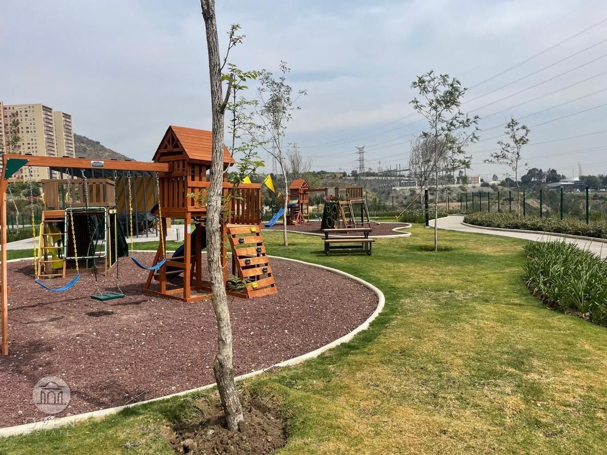 29 of 38: Area juegos infantiles