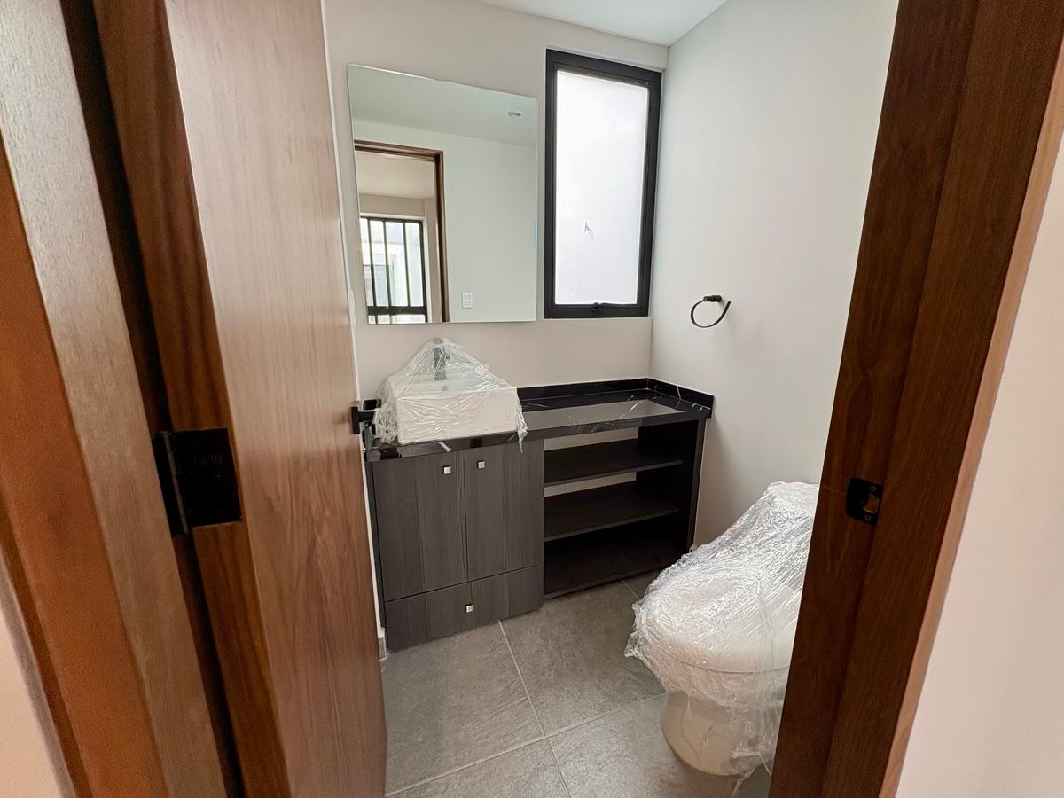 4 de 41: BAÑO PRINCIPAL