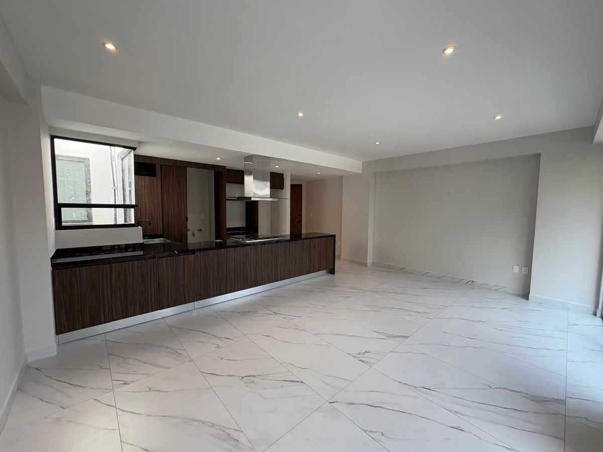 8 de 41: COCINA / COMEDOR / SALA