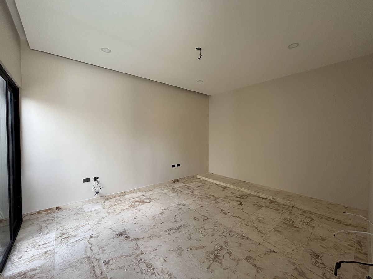 7 de 15: Primera Recámara