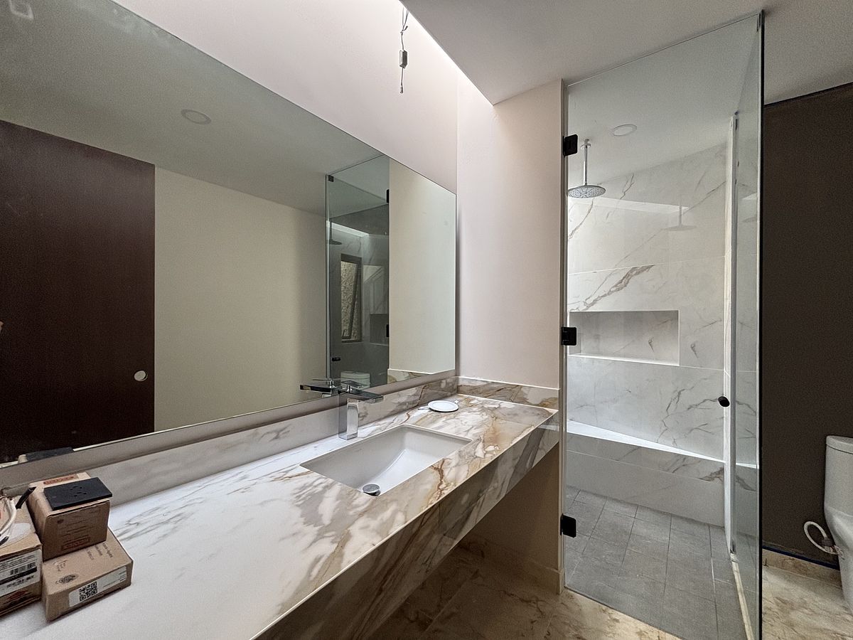 10 de 15: Baño Recámara Principal