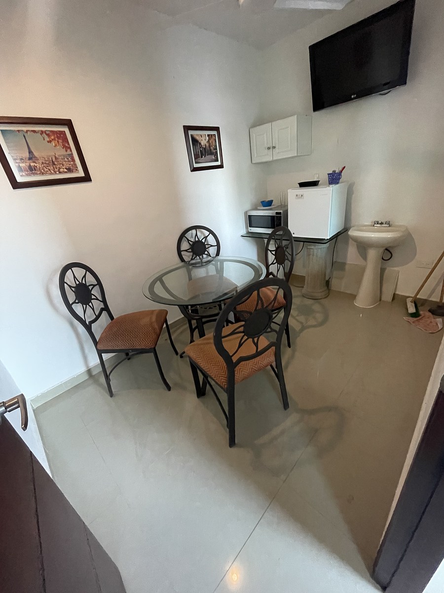 12 de 13: Comedor 02