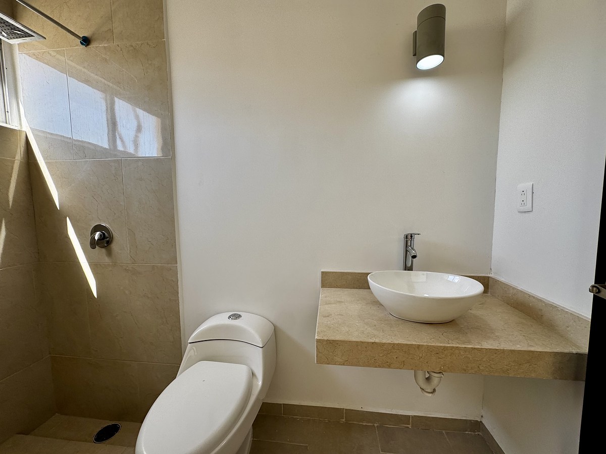 15 de 18: baño rec 2